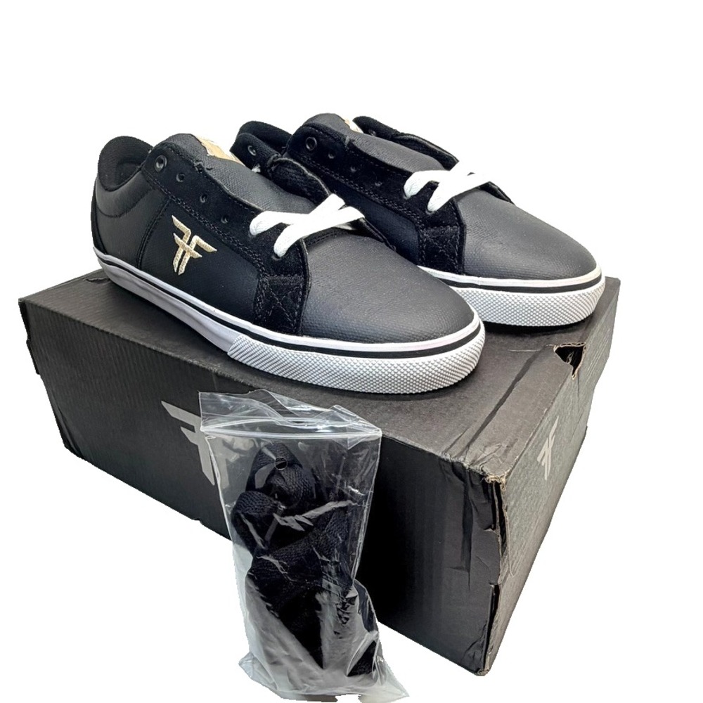 Fallen Footwear Skate Shoes Mens 7 Black Gold Logo Low Top Sneaker New In Box